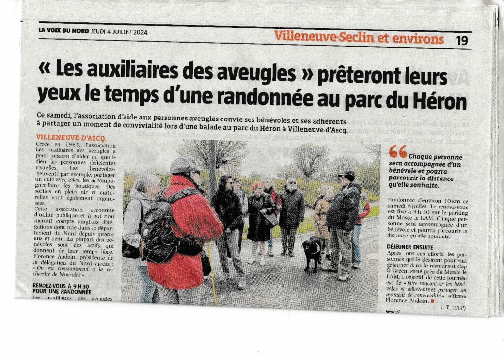 Image de l'article de la Voix du Nord du 4 juillet à propos de la balade du 6 juillet autour du Lac du Héron à Villeneuve d'Ascq. Titre article : "Les Auxiliaires des Aveugles prêteront leurs yeux le temps d'une randonnée au Parc du Héron".  